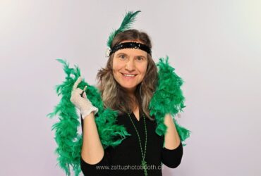 Whistle Bear Golf Club Gatsby Wedding Lady dressed up with Gatsby props