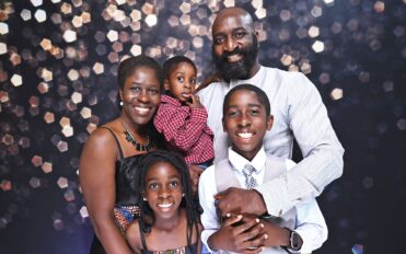 mirror photo booth rental for weddings Niagara mirror photo booth rental for weddings Niagara