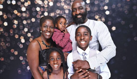 mirror photo booth rental for weddings Niagara mirror photo booth rental for weddings Niagara